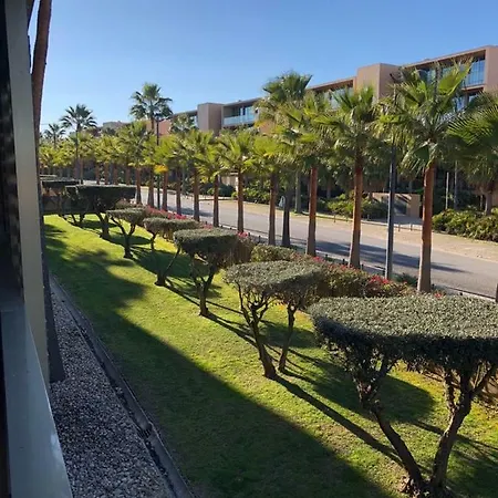 アパート Salgados